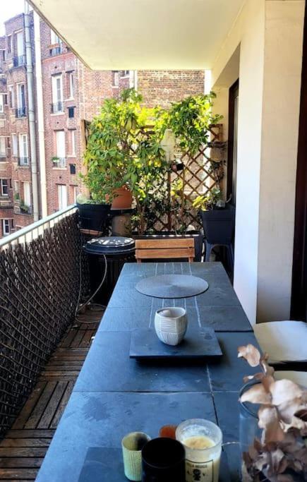 Lovely Artist Appartment Париж Екстериор снимка